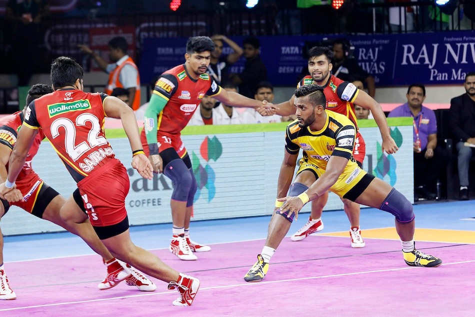 प्रो कबड्डी लीग 2019 : बेंगलुरू बुल्स ने तेलुगु टाइटंस को बुरी तरह से हराया