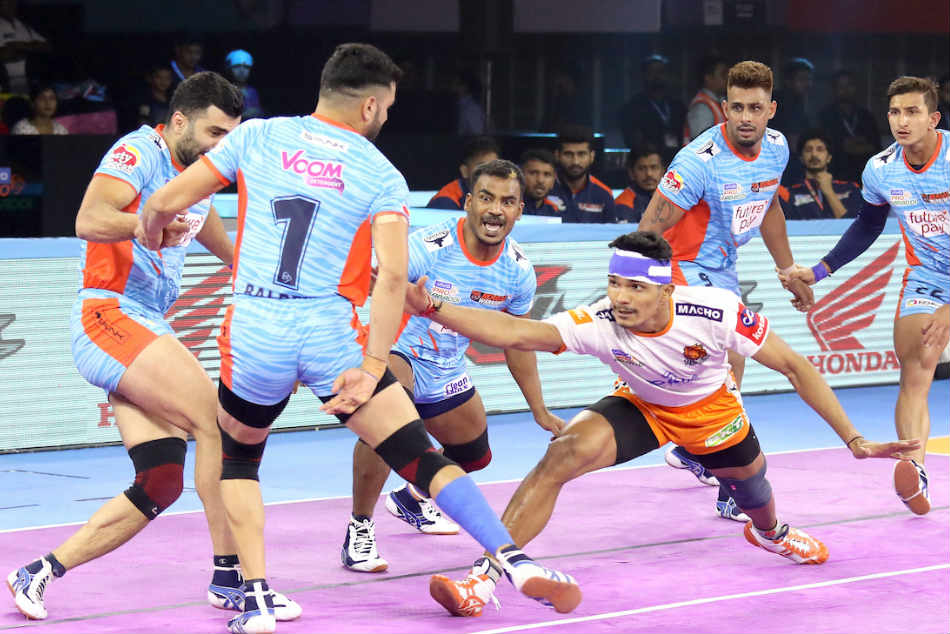 PKL 2019: अंतिम मिनट में बंगाल ने पलटी बाजी, 42-39 से जीता मैच