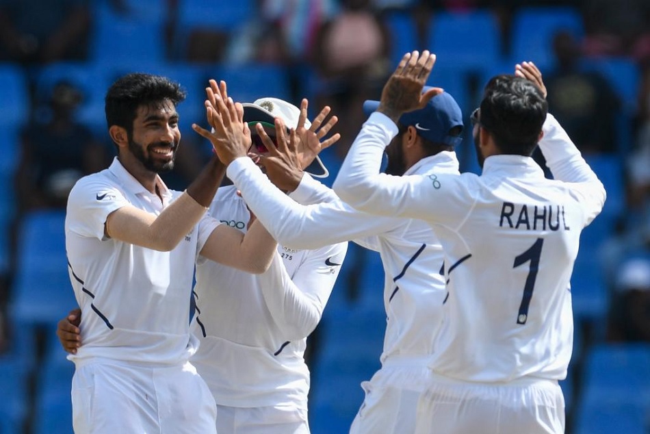 टेस्ट में हैट्रिक लेने वाले तीसरे भारतीय गेंदबाज बने बुमराह, देखें पूरा VIDEO