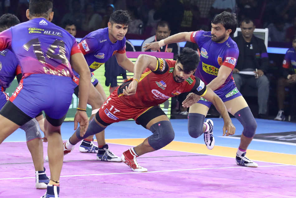 PKL 2019: दिल्ली-बेंगलूरू के बीच पहली बार मैच हुआ टाई, भावुक हुए नवीन कुमार