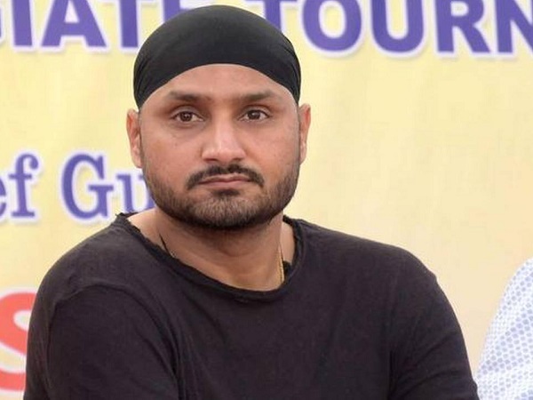 हरभजन ने ट्वीट कर उठाया सवाल