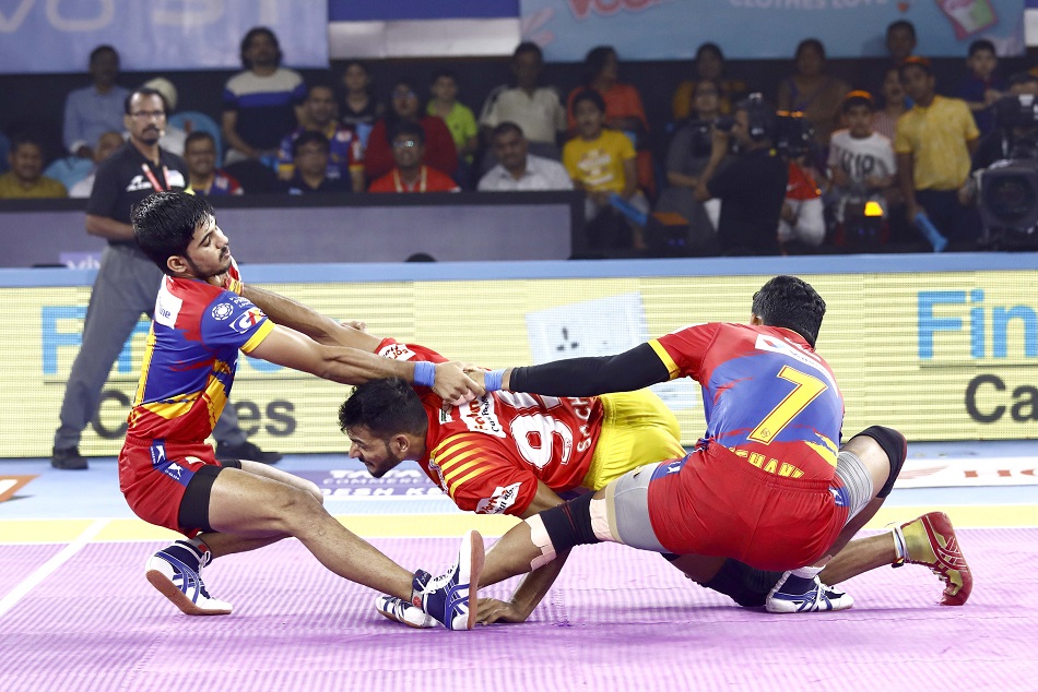 यूपी योद्धा ने इतिहास में पहली बार गुजरात को हराया, 33-26 से जीता मैच