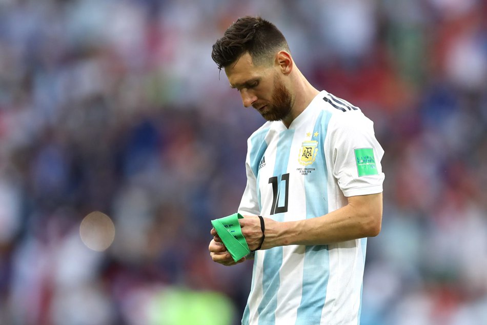 बार्सिलोना की टीम ने लियोनेल मेसी को बाहर बिठाया, जानें क्या है कारण