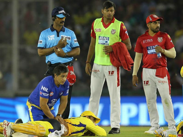 IPL में कमर के दर्द से परेशान हुए थे एम एस धोनी