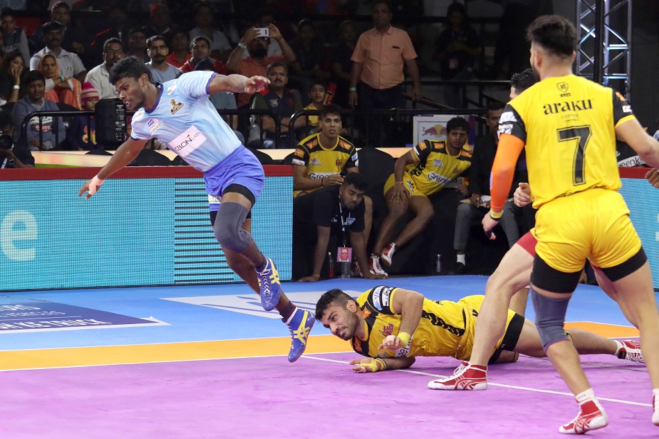 Pro Kabaddi League 2019 : तेलुगु टाइटंस ने तमिल थलाइवाज पर दर्ज की रोमांचक जीत