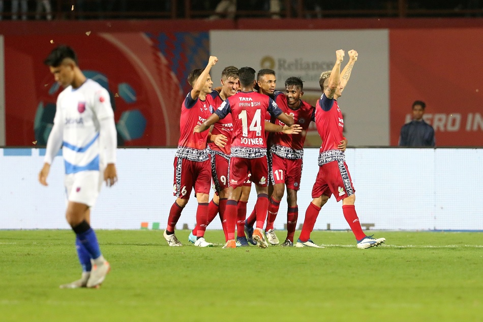 आईएसएल-6 : जमशेदपुर की विजयी शुरूआत, ओडिशा को 2-1 से हराया