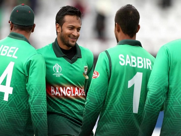 अग्रवाल नाम के बुकी ने किया लगातार संपर्क-