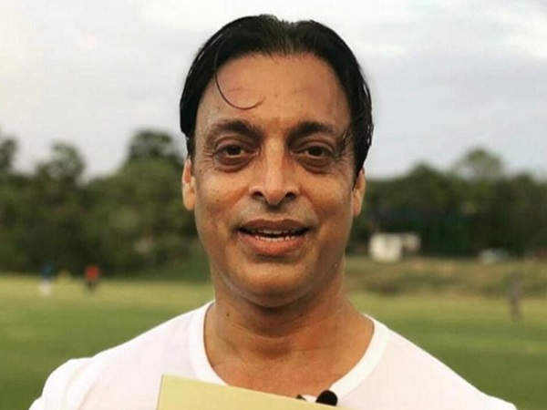 पारी देख हैं हैरान