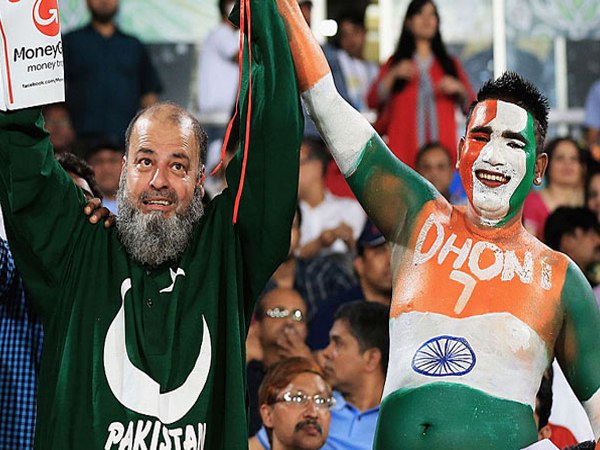 ये हैं वो तीन क्रिकेट खिलाड़ी जो भारत और पाकिस्तान दोनों की टीमों में खेले