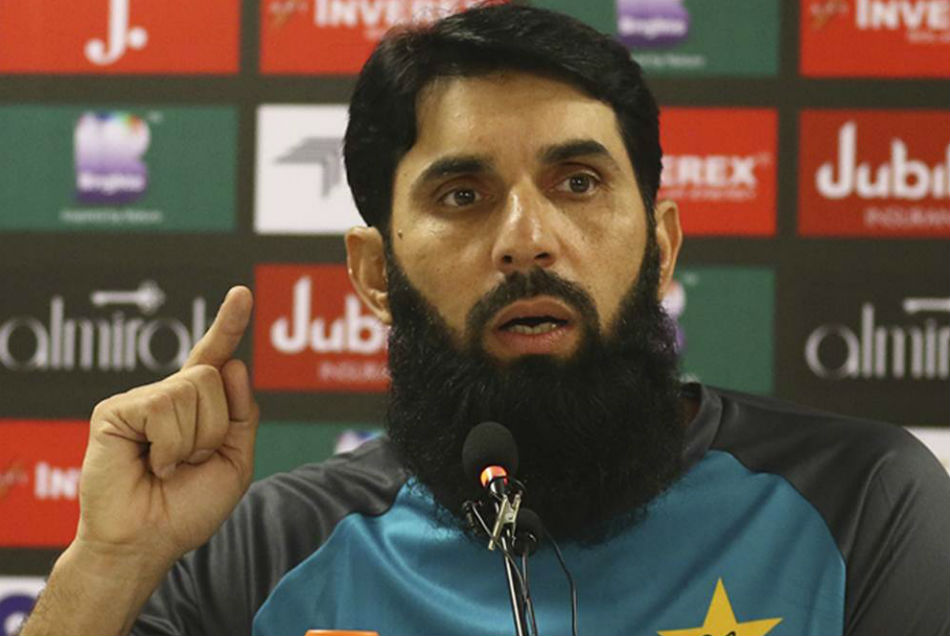 पाकिस्तान की शर्मनाक हार से बौखलाये मिस्बाह, दिये अजीबो-गरीब जवाब