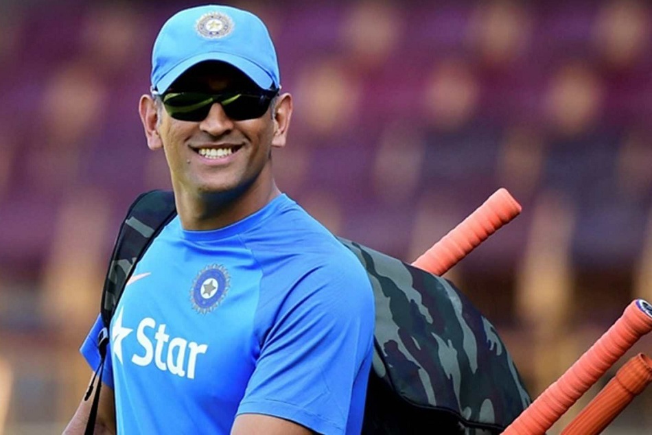 क्या दर्शकों की संख्या बढ़ाने के लिए रांची टेस्ट देखने आएंगे धोनी?