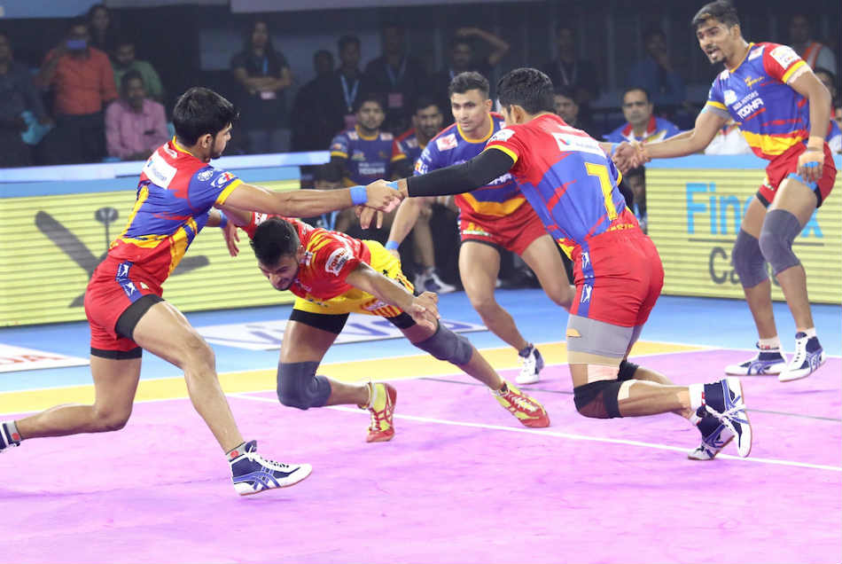 PKL 2019: दबंग दिल्ली को हरा लगातार तीसरी बार प्लेऑफ में पहुंची यूपी योद्दा