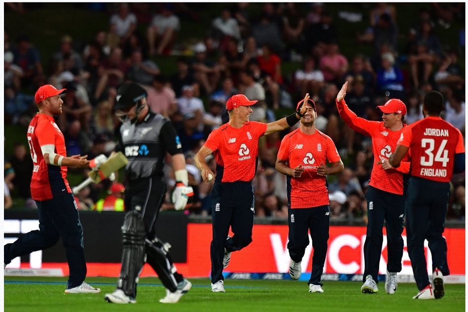 ENG vs NZ: पूर्व पॉर्न स्टार ने निभाई चौथे अंपायर की भूमिका, कई मैचों में की है अंपायरिंग