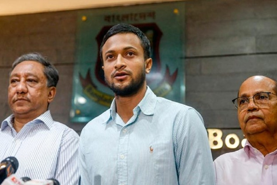 IND vs BAN: डे-नाइट टेस्ट के बीच कोलकाता में हुई शाकिब अल हसन की एंट्री