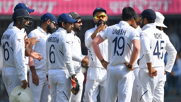 भारत की शानदार गेंदबाजी-