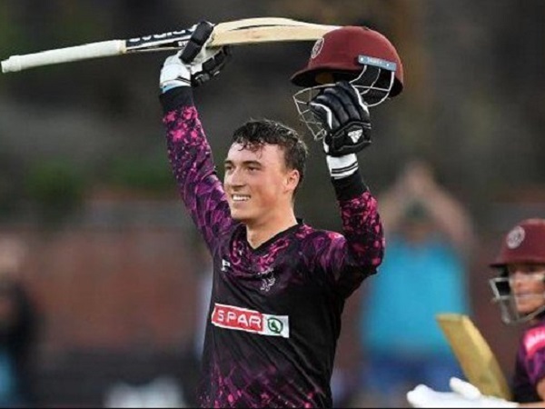 4. टॉम बैंटन 