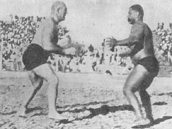 1200 किलो का पत्थर उठाकर मचाया था तहलका 