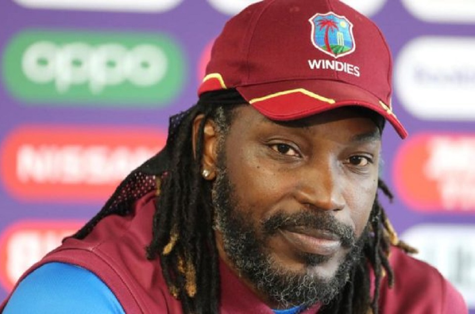 टिकट होने के बावजूद क्रिस गेल को नहीं मिली सीट, एमिरेट्स एयरलाइन पर निकाली भड़ास