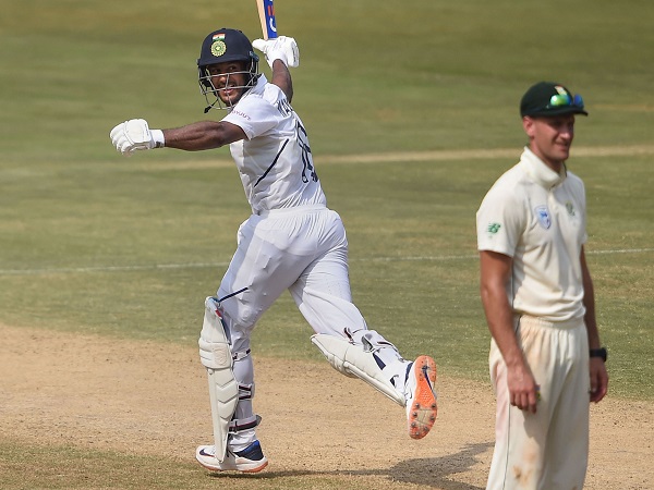 सिद्धू के छक्कों की हुई बराबरी