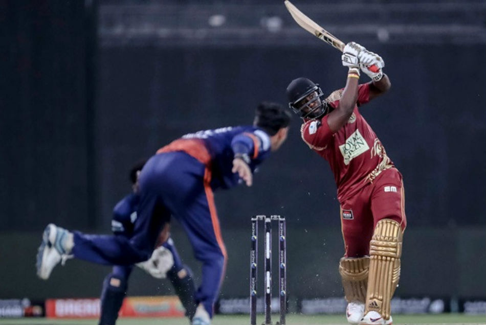 T10 के पहले मैच में फ्लॉप हुए युवराज सिंह, आंद्रे रसेल ने बरसाये रन, हारी मराठा अरेबियंस