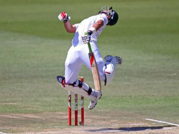 असमान उछाल वाली पिच ( The Uneven Track)