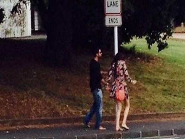 न्यूजीलैंड की गलियों में आए अकेले नजर