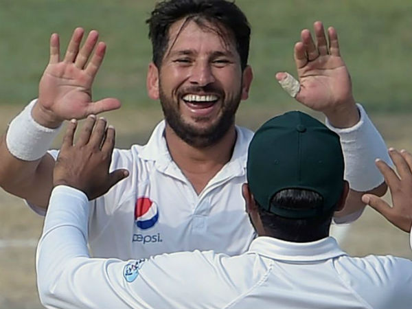 सबसे ज्यादा बार 200 से ज्यादा रन देने वाले गेंदबाज बने