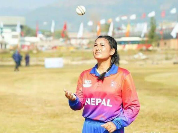 अंजलि चंद ने रचा इतिहास, 1 रन देकर झटके 10 विकेट