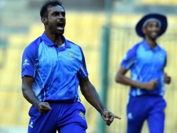 अभिमन्यु के खिलाफ नोटिस जारी