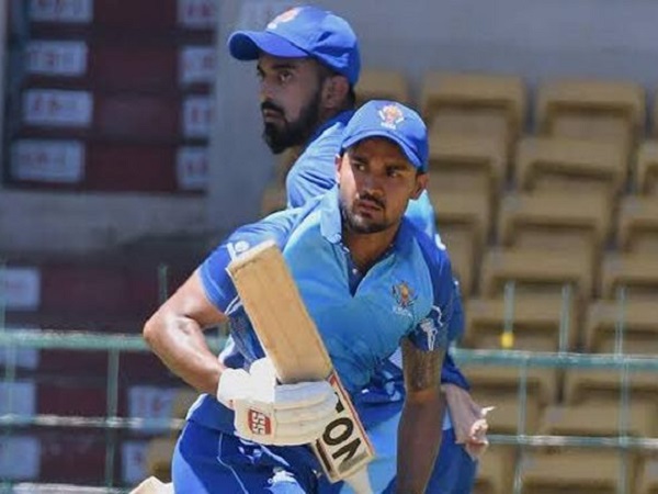 मनीष ने खेली कप्तानी पारी