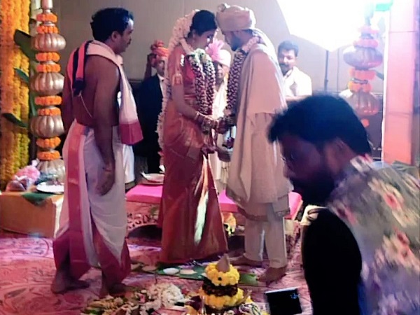 करीबी रिश्तेदार रहे शामिल