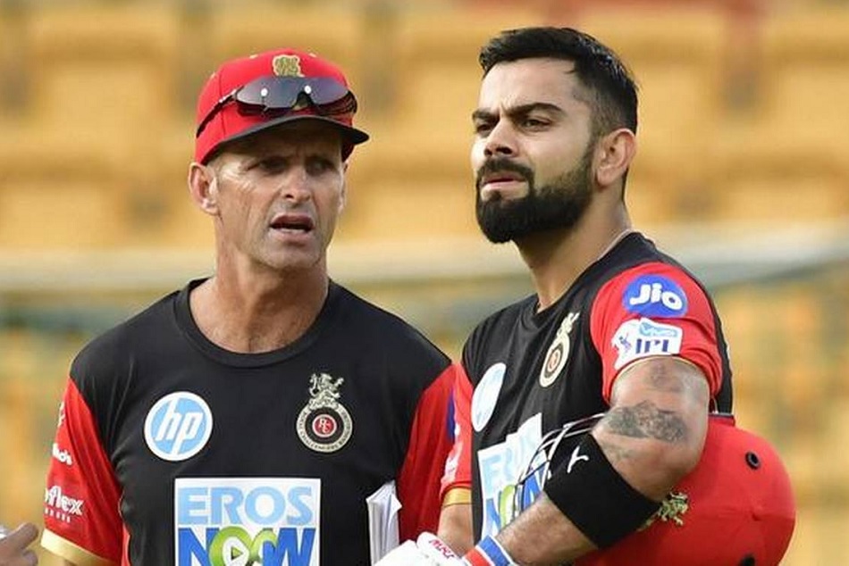 IPL Auction : RCB ने जिसे निकाला उसपर हो सकती है पैसों की बरसात, कोहली फिर चाहेंगे खरीदना