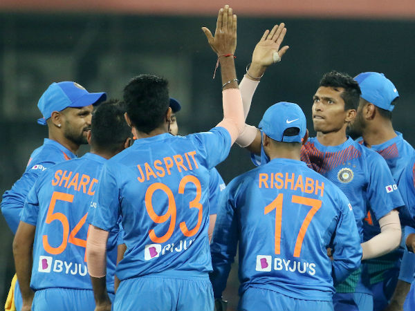 इंदौर T20: सैनी की रफ्तार, राहुल के रनों की बौछार के बीच कैसी रही बुमराह-धवन की वापसी