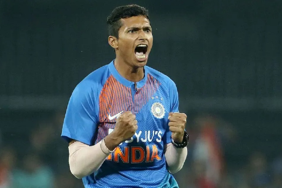 इन दो गेंदबाजों को डेथ ओवर्स में मिलना चाहिये मौका