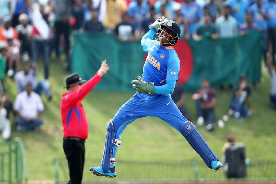 U19 CWC Final: ध्रुव की इस स्टंपिंग के बाद ट्वीटर पर धोनी से हो रही है उनकी तुलना, VIDEO