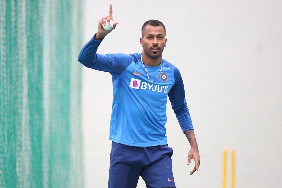 LIVE मैच के दाैरान हार्दिक पांड्या से हुई गलती, BCCI कर सकता है कार्रवाई