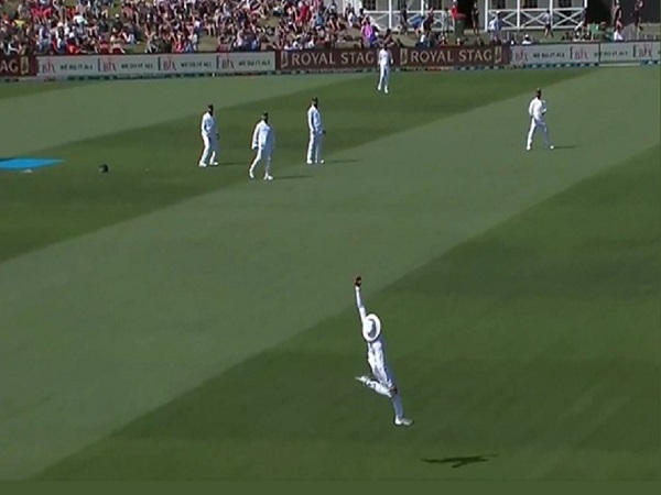 दांतो तले अंगुली चबाने को मजबूर कर दिया