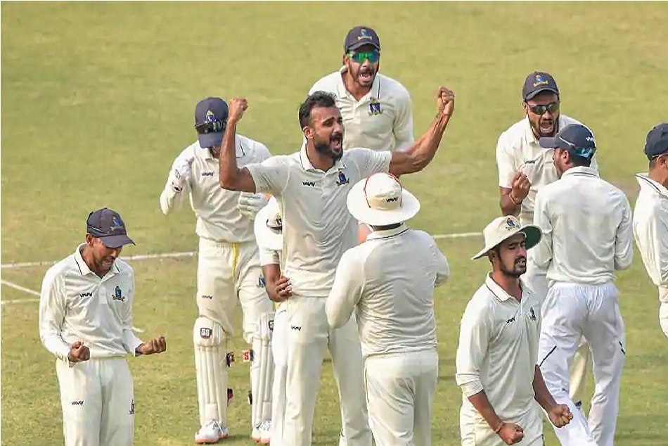 13 साल बाद रणजी ट्रॉफी फाइनल में पहुंचा बंगाल, मुकेश की तूफानी गेंदबाजी