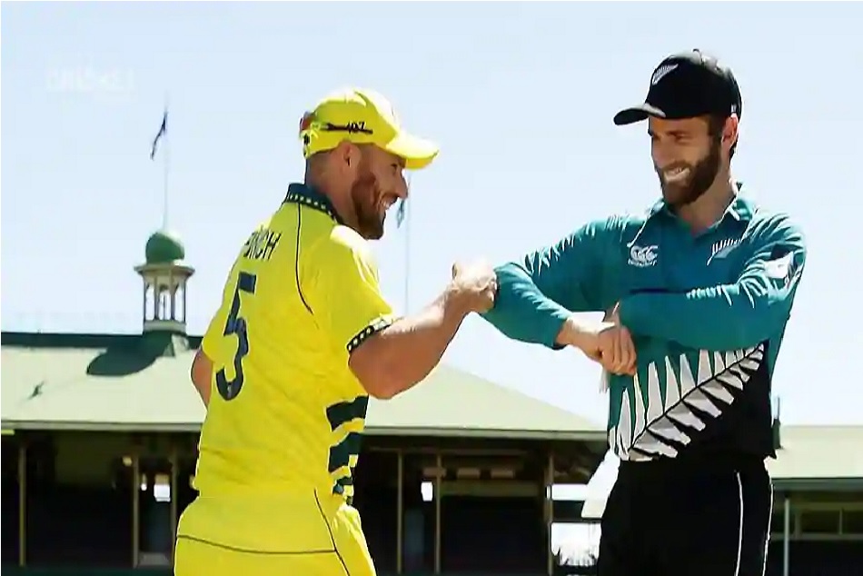 कोहनी, ताली, सिर हिलाना: हैंडशेक के बजाए ऑस्ट्रेलिया-न्यूजीलैंड ने आजमाए ये तरीके-VIDEO