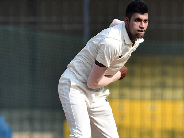 सुंदर से बेहतर 3 स्पिनरों के नाम लिए-