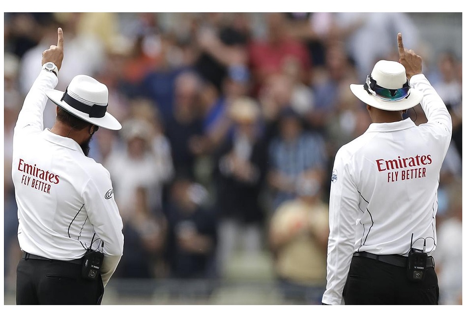 ICC के इस अंपायर ने किया अपने रेस्तरां में मजदूरों को फ्री खाना खिलाने का फैसला