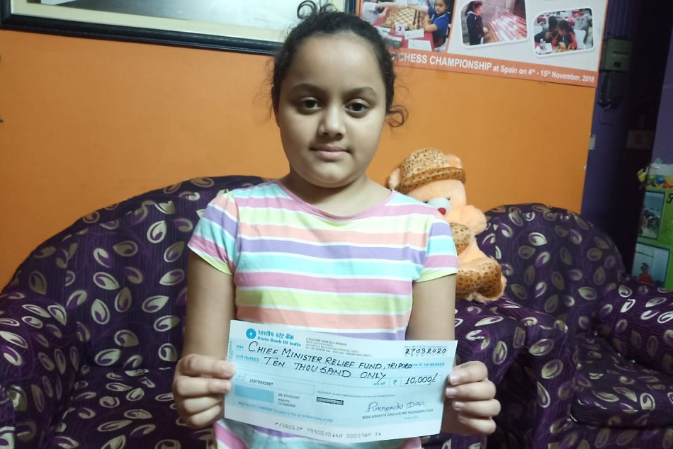 Coronavirus : 10 साल की चेस खिलाड़ी अर्शिया दास ने किया दान, त्रिपुरा के CM ने किया शुक्रिया