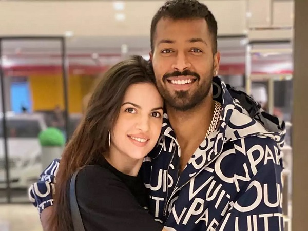 नताशा ने अपलोड की स्टोरी