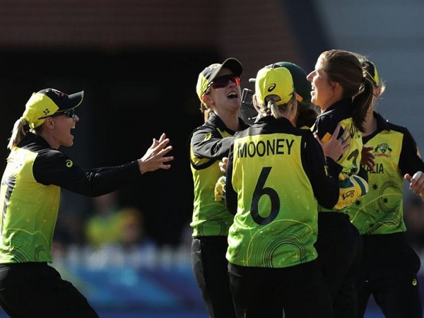 दक्षिण अफ्रीका के पास भी माैका