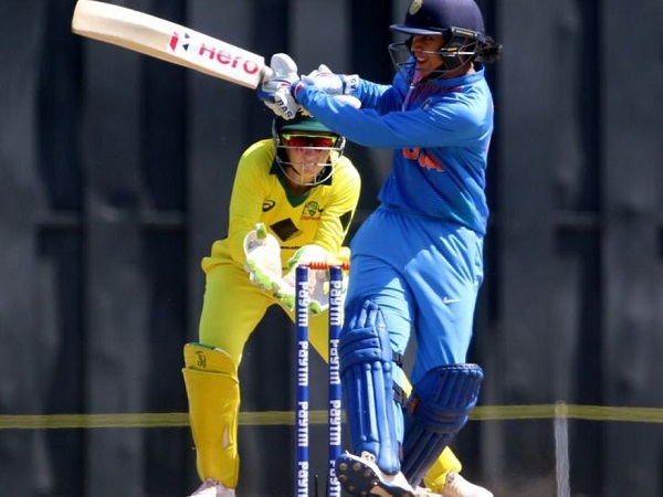 दोनों टीमें इस प्रकार हैं-