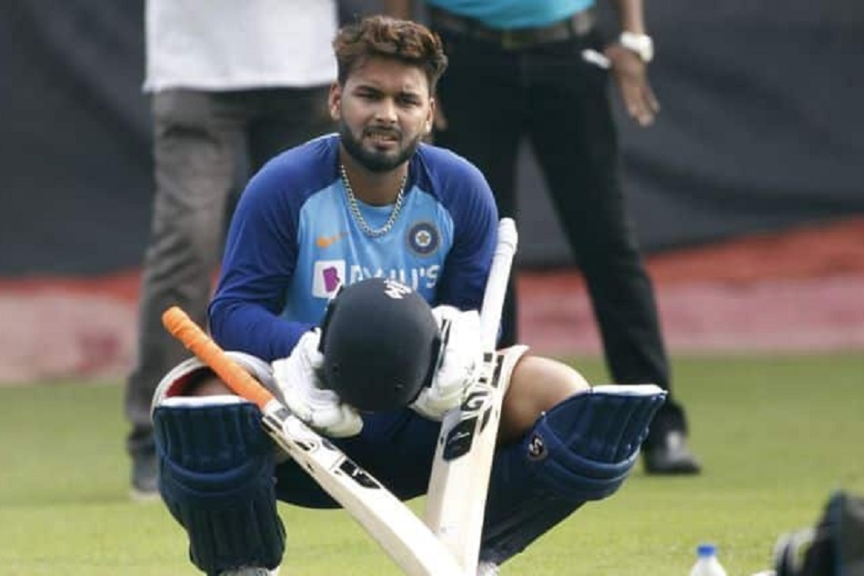 'धोनी बनने की कोशिश मत करो', पूर्व दिग्गज विकेटकीपर ने ऋषभ पंत को दी सलाह