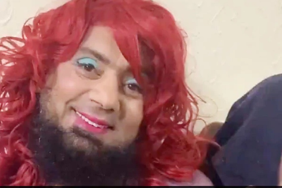 बेटी के खातिर लड़की बना ये पाकिस्तानी क्रिकेटर, खुद शेयर किया वीडियो