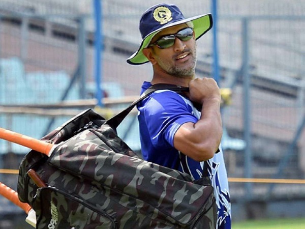 धोनी ने दिखाई रूचि