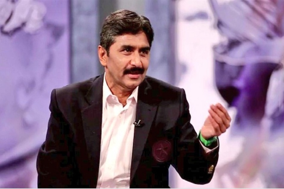 जावेद मियांदाद ने पाकिस्तान क्रिकेट बोर्ड को लताड़ा, कहा- खतरे में डाल रहे लोगों को जिंदगी