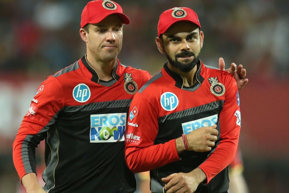 कोरोना से जंग के लिए खास बैट समेत कई सामान नीलाम करेंगे कोहली और डिविलियर्स